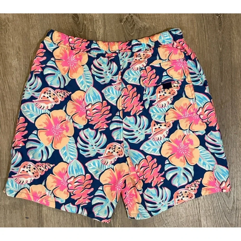 Vineyard Vines Swim Trunks Shorts Mens M Board Floral Blue Bathing Suit  Lined